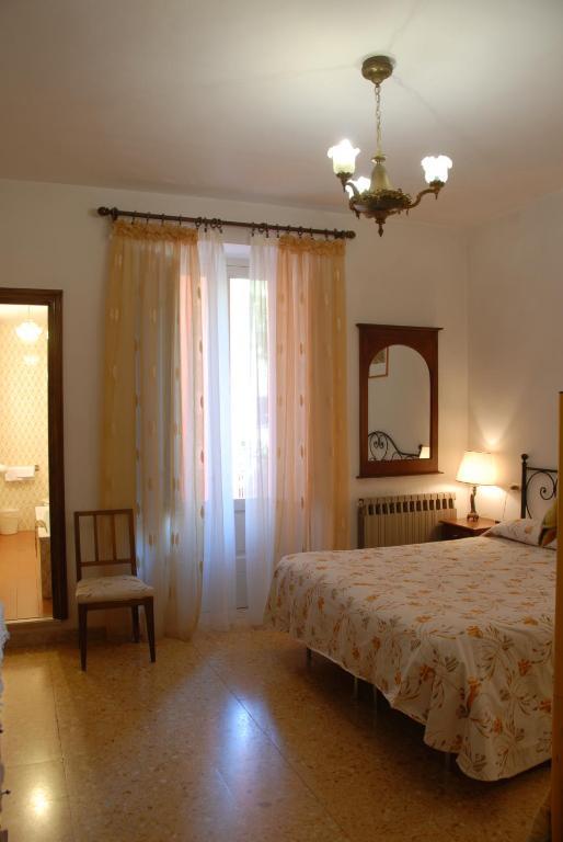 Hotel Roma Scanno Cameră foto